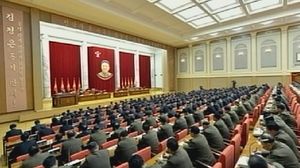 北, 김정일 이어 김정은에도 '위대한 영도자' 호칭