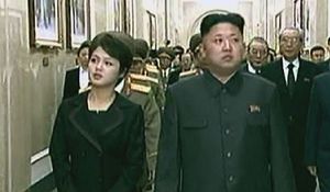 [생생영상] 리설주, 김정은과 팔짱&hellip;여유있는 모습