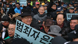 [핫포토]보수단체 '어버이 연합' 조계사에서 몸싸움