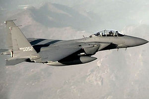 "美, F-15K 야간정찰장비 부품가 6배 인상요구"