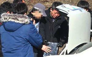 용인 휴게소 살인 사건 현장검증&hellip;유족들 분노
