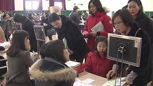 '2007년 황금 돼지띠'의 입학&hellip;교실이 모자라요