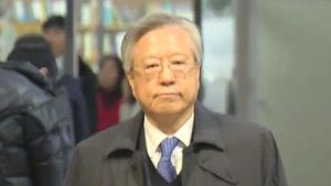 검찰, 이석채 혐의 대폭 줄이고도 신병확보 실패