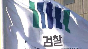 검찰, '성적표&middot;재직증명서 위조' 유학 알선업자 기소