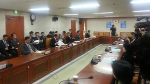 [현장트윗] '사상 최초' 담배소송 여부 결정 이사회