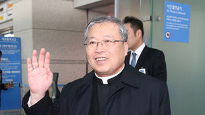 여야, 염수정 추기경 서임 축하