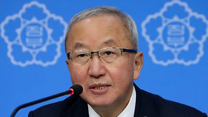 현오석 "의협 집단휴진으로 정책후퇴 없을 것"