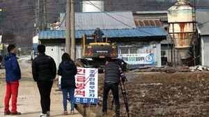 천안 'AI 항체 개' 감염 조사 곳곳 '허점'...이종간 전이 늑장 공개