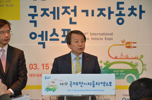 [취재파일] 전기차 바람, 제주서 부나