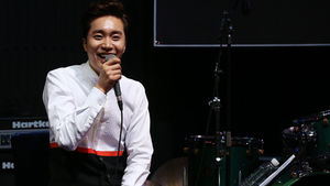 조성모 "남자의 마음 노래&hellip;'살아있네'란 말 듣고파"