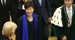 박 대통령 "우리는 한 민족이다"&hellip;독어로 통일 강조