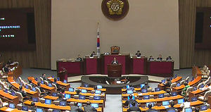 대정부 질문 사흘째&hellip;여야 '규제개혁' 이견