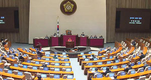 학교 옆 호텔 공방&hellip;"규제 풀어야" vs "착한 규제"
