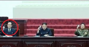 [핫포토] 김정은과 나란히 앉은 北 2인자 최룡해