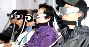 [핫포토] '국제 웰빙건강 박람회' 안구건조증 치료 의료기 체험