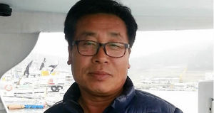 27명 구조한 낚싯배 선장 "만사 제쳐놓고 달려가"
