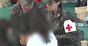 희생자 추가 발견 소식에 실종자 가족들 침통