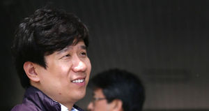 [핫포토] 유우성 씨, 법원 나서며 '밝은 표정'