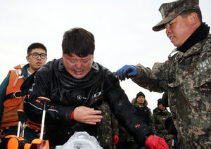세월호참사 "고교생 내 자식 생각하며 수색에 최선"