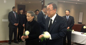 [현장 포토] 뉴욕 세월호 희생자 분향소 찾은 반기문 총장