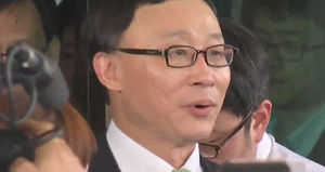 검찰 "혼외아들 있다"&hellip;'망신주기 수사' 논란