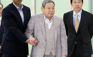[속보] 이건희 회장 심근경색수술 받아&hellip;현재 회복중