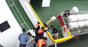 검찰 "해경, 즉각 선내 진입했다면 전원 구조"