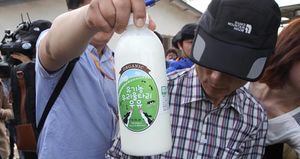 [현장 포토] 금수원 표 유기농 우유 공개