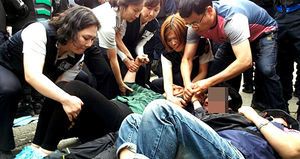 [현장 포토] 경찰에 연행되는 민노총 조합원들