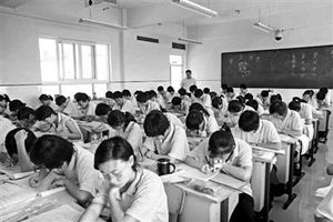 [월드리포트] '입시사육장'에 '입시병기'&hellip;대륙의 살벌한 입시 풍경