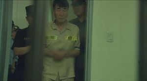 [생생영상] 세월호 선원 첫 재판&hellip;이준석 선장 '고개 푹'
