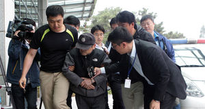 [현장 포토] 긴급체포돼 검찰로 압송된 유병언 친형