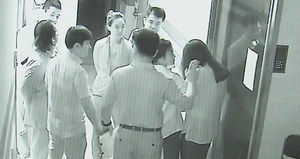유대균&middot;박수경, 큰 저항 없이 체포 응해