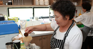 통영 '욕지도 할매 바리스타' 커피숍 새 단장