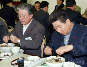 '노 전 대통령 유병언과 식사' 허위사실 고소 수사
