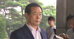 고급 한정식집&middot;커피숍서 뭉칫돈 받은 조현룡 의원