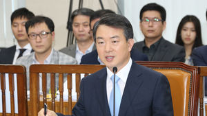 강신명 "경찰 신뢰 위기&hellip;기본으로 돌아가자"