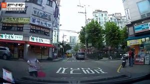 [블랙박스] 어린이가 탄 자전거는 보행자 취급한다?