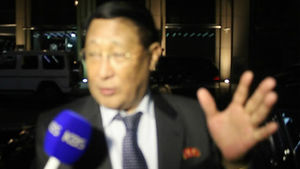 독일방문 강석주 "남북합의 이행하면 다 풀린다"