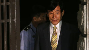 원세훈 前 원장, '개인비리' 1년 2개월 형기 마치고 출소