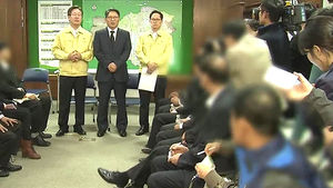 [현장 브리핑] 무대 좀 더 잘 보려다&hellip;안타까운 '참변'