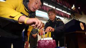 [현장 포토] 주인공 없는 생일잔치