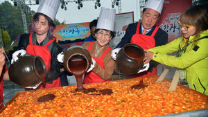 [핫포토] 2014인분 떡볶이 만들기