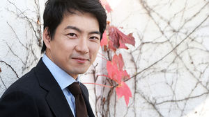 송일국 "두 여자의 용광로 사이에서 타 죽을 뻔했죠"