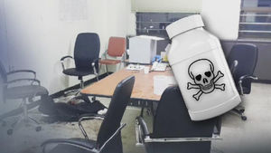 전직 교수, 조사받던 중 제자 향해 황산 뿌려