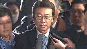 '비선의혹' 정윤회씨 출석에 긴장감 감돈 검찰청사