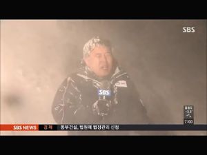 [영상] 눈폭풍 맞으며&hellip;새해 첫날 '처절한 생중계'