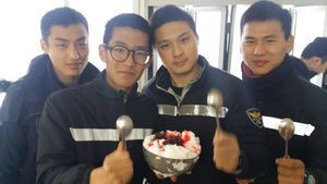[취재파일] 진짜 눈으로 만든 독도의 '눈꽃빙수'&hellip;누가 급식비를 깎는가!