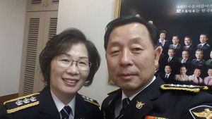 경찰 창설 첫 '순경 출신 부부 총경' 탄생