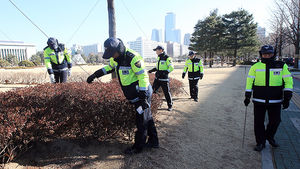 [핫포토] 국회 폭파 협박 전화에 출동한 군경